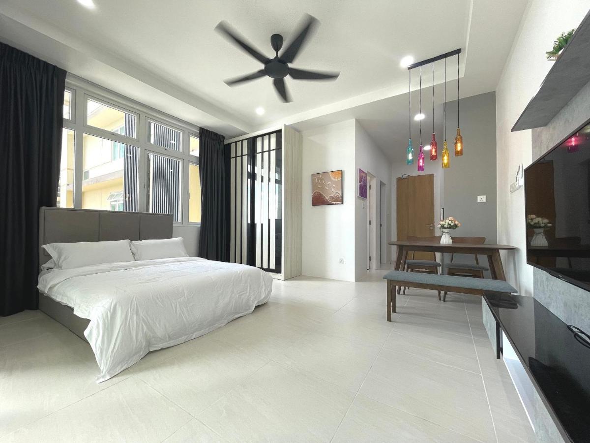 Cozzzy Hut @ Riverine Diamond Kuching Exterior foto