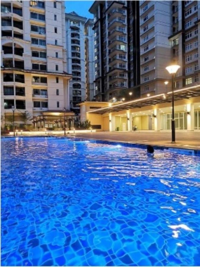 Cozzzy Hut @ Riverine Diamond Kuching Exterior foto