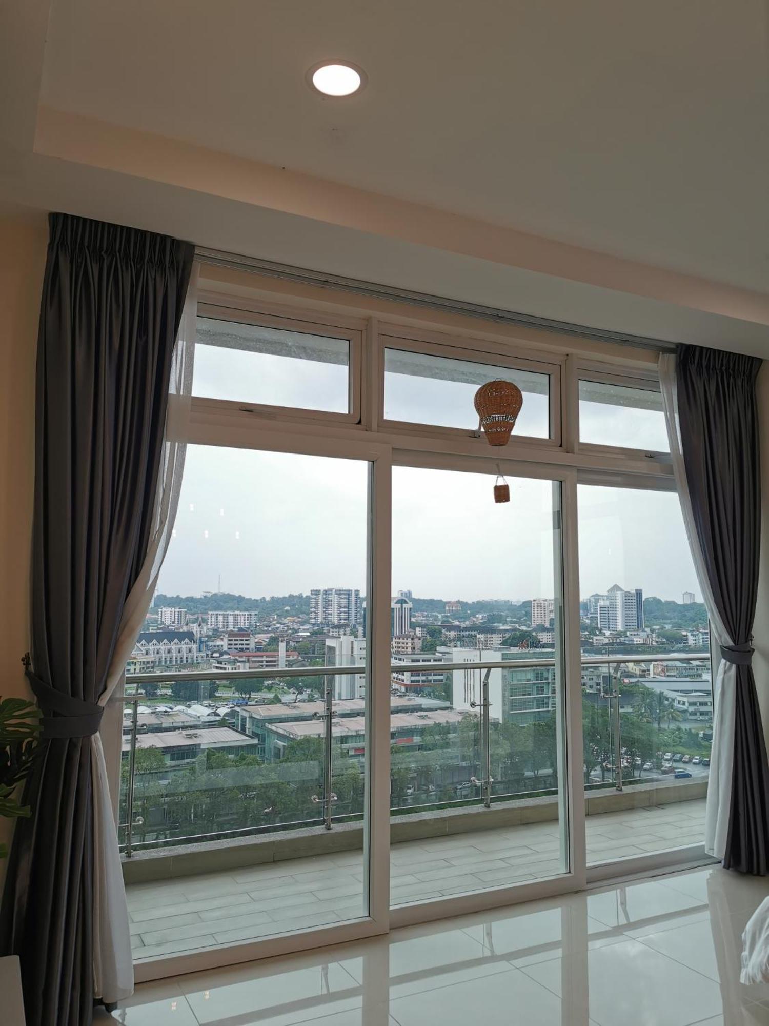 Cozzzy Hut @ Riverine Diamond Kuching Exterior foto
